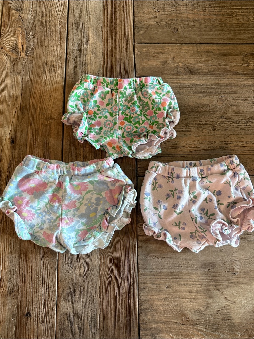 The Beaufort Bonnet Company Floral Shorts set of 3 - 12-18 months